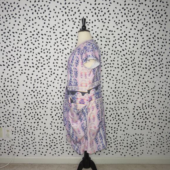 City Chic Purple Floral Draped Zipper Front V-Neck Dress - Picture 4 of 10